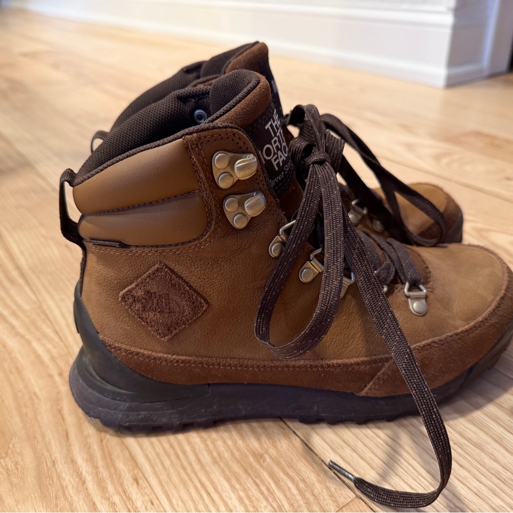 The North Face women’s Back-2-Berkeley  Hiking Boots Size 7.5 - Picture 3 of 9